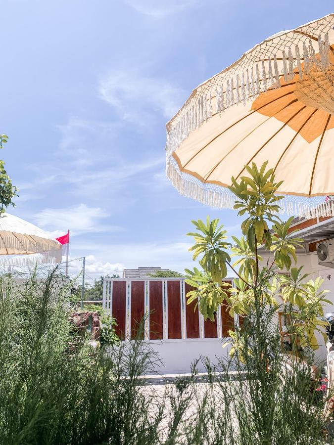 Tropical Paradiso Homestay Banyuwangi  Bagian luar foto