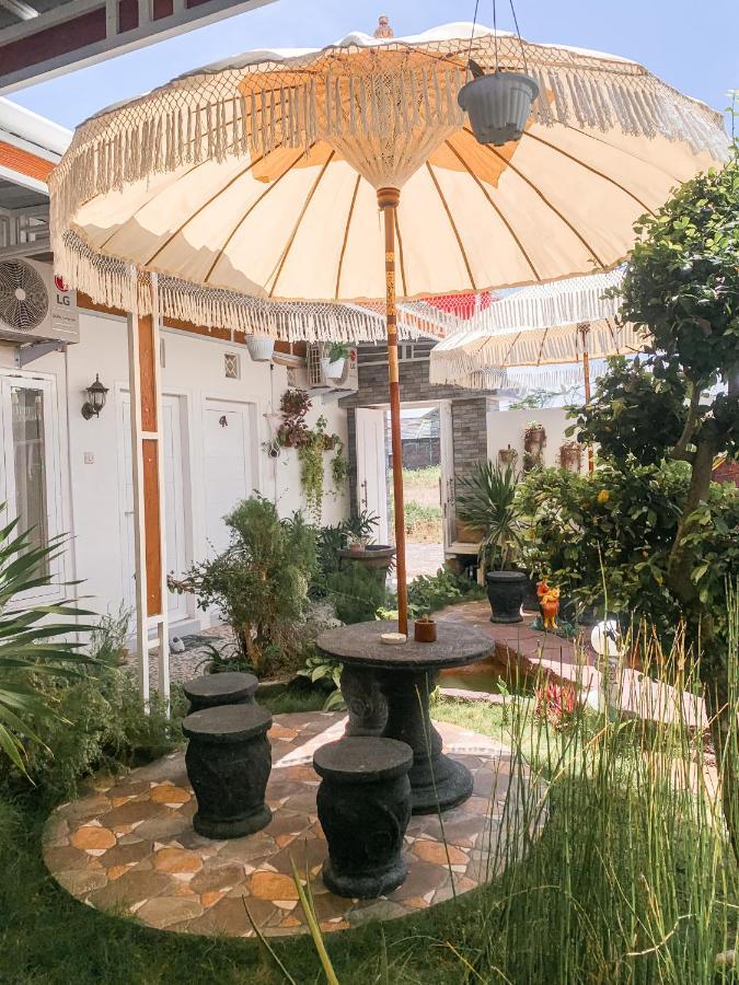Tropical Paradiso Homestay Banyuwangi  Bagian luar foto