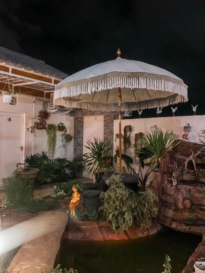 Tropical Paradiso Homestay Banyuwangi  Bagian luar foto