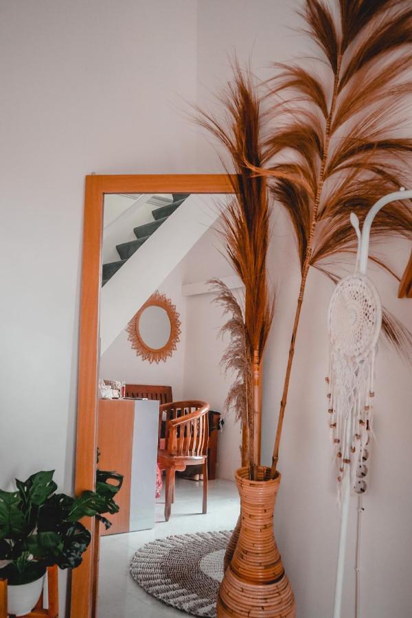 Tropical Paradiso Homestay Banyuwangi  Bagian luar foto